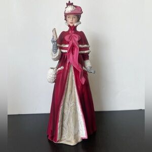 1980 Avon Mrs. Albee Porcelain Figurine Presidents Club Avon Collection